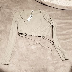 ✨️NEW✨️ Garage tie around crop top